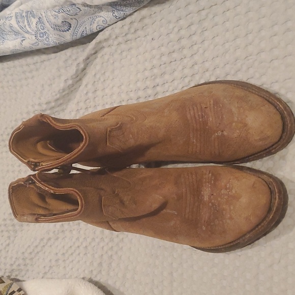 SHYANNE Rustic Booties Size 6 1/2 (#25) - Picture 1 of 5